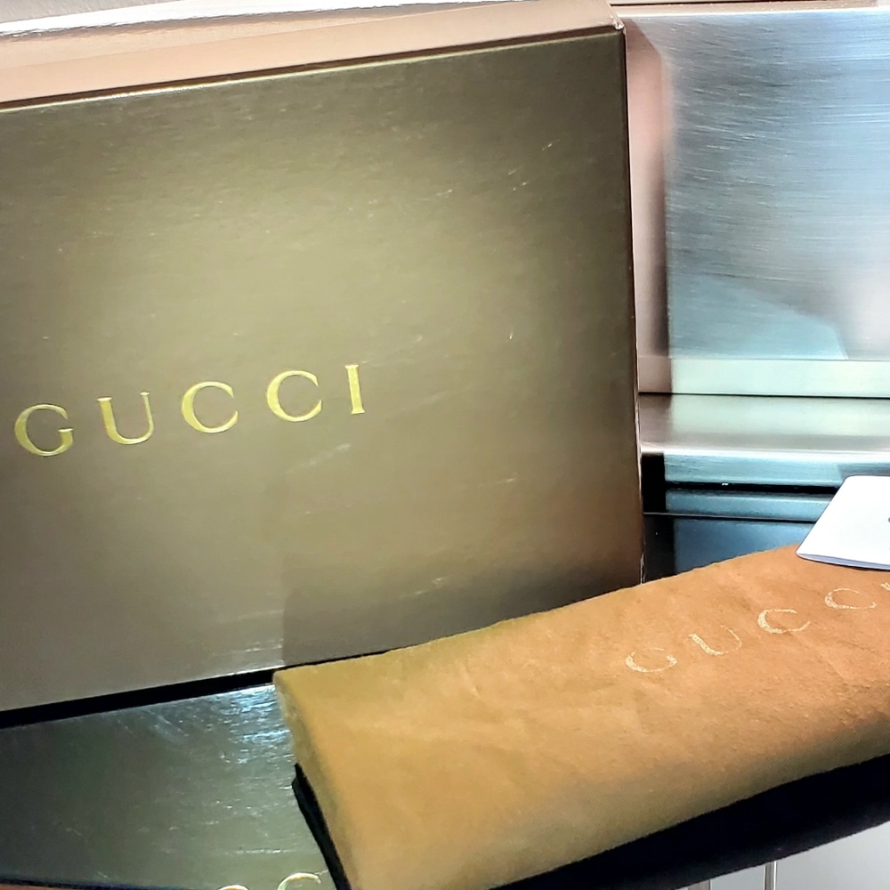 Designer shoes - Picture 2 of 8